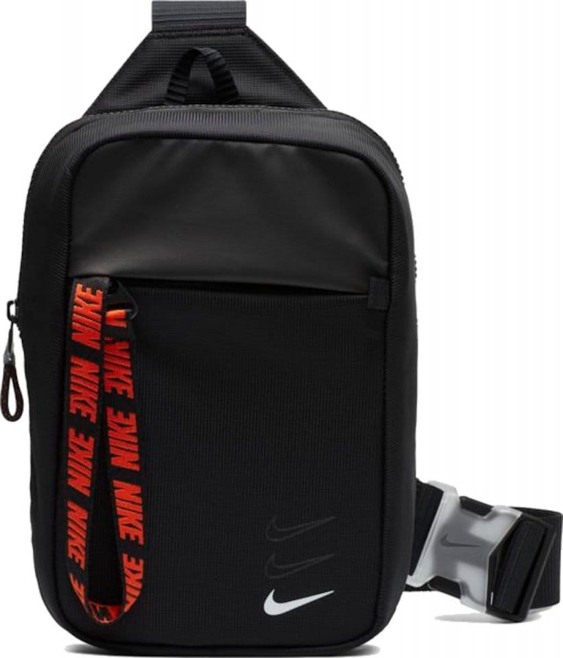 Ledvinka Nike Sportswear Essentials