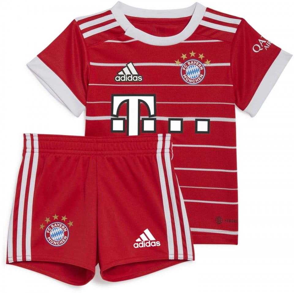 Souprava pro nemluvňata adidas FC Bayernu Mnichov 2022/23